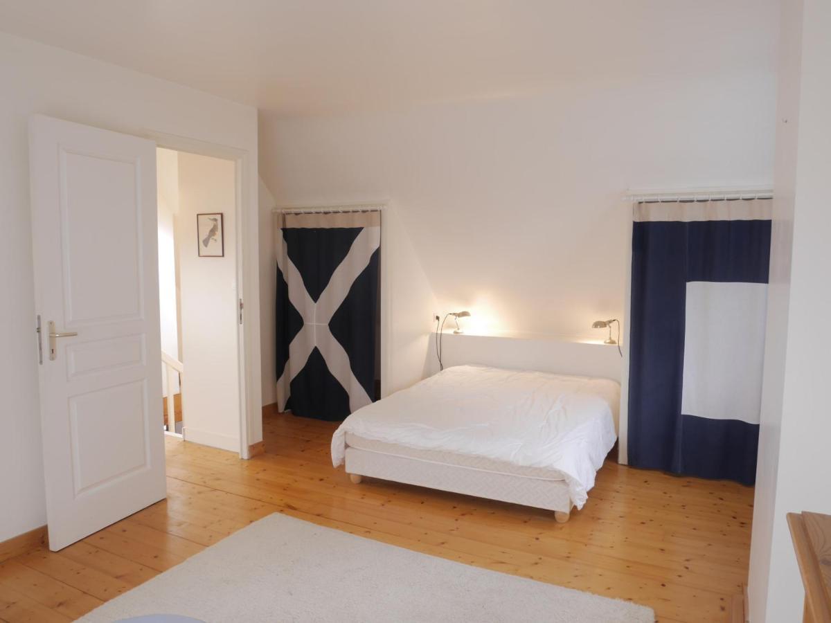 Charmante Maison A Sauzon Avec Grand Jardin, Proche Commerces Et Plage - Fr-1-418-82 ภายนอก รูปภาพ
