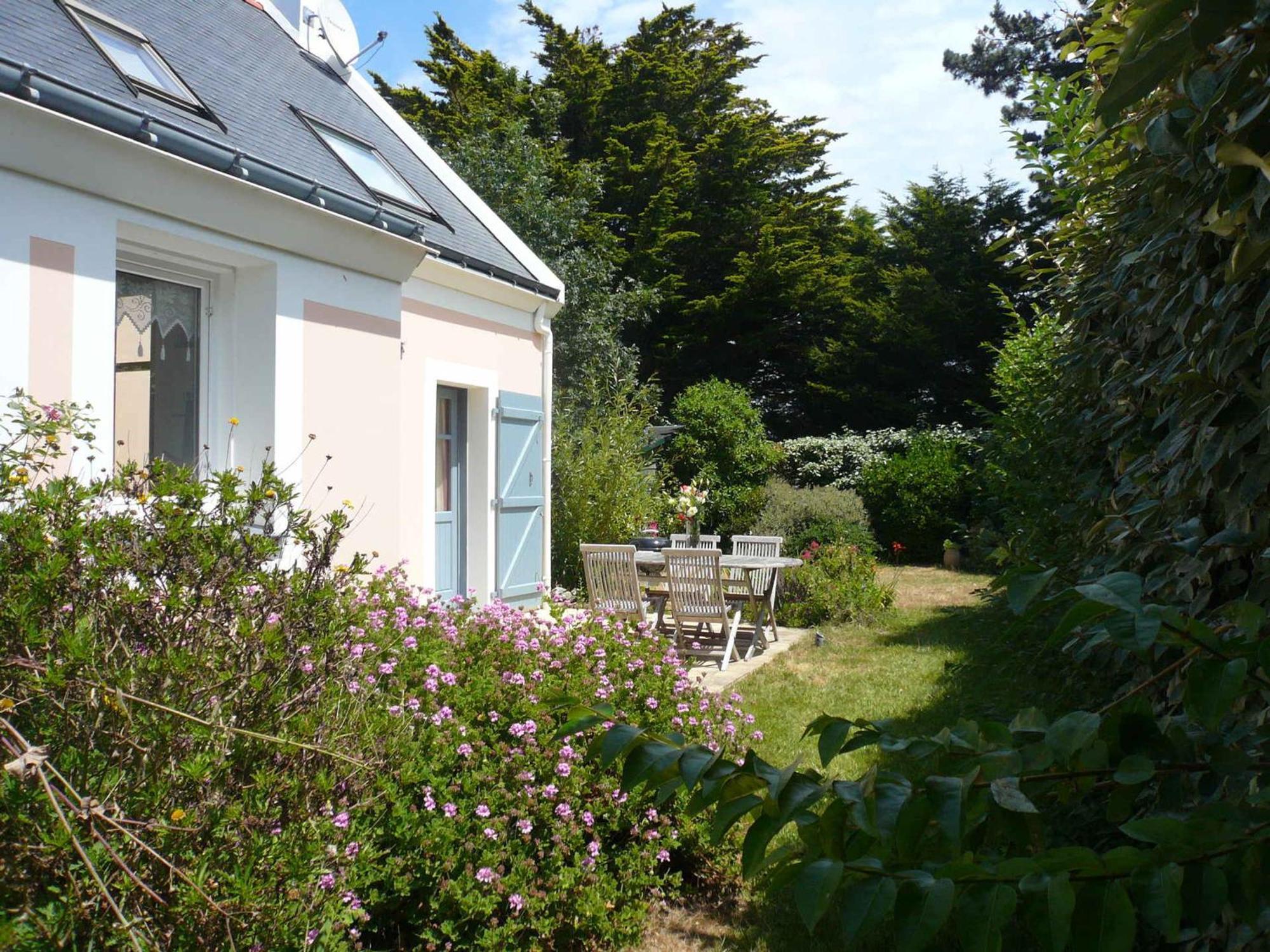 Charmante Maison A Sauzon Avec Grand Jardin, Proche Commerces Et Plage - Fr-1-418-82 ภายนอก รูปภาพ