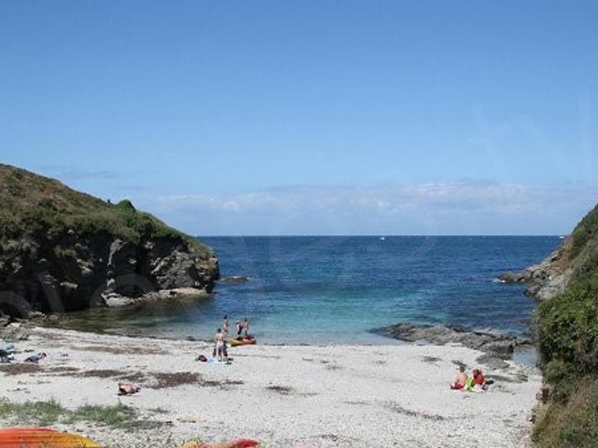 Charmante Maison A Sauzon Avec Grand Jardin, Proche Commerces Et Plage - Fr-1-418-82 ภายนอก รูปภาพ